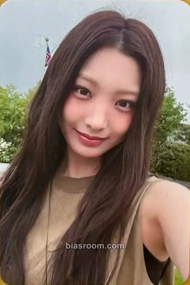 Seoyeon TUIDE TUNE & PLAY K-pop photocard