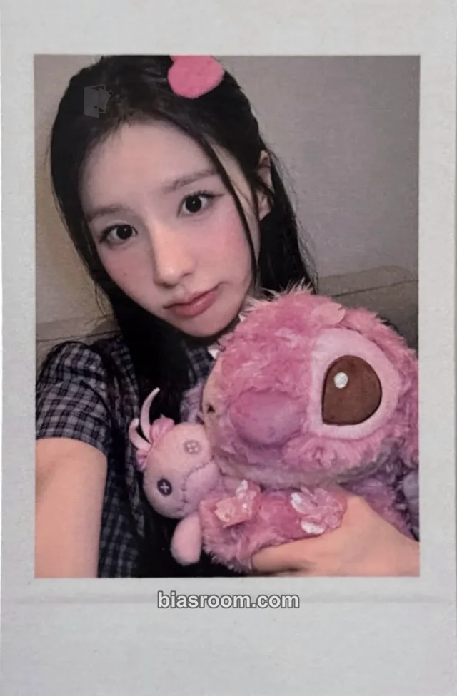 ARTMS - HeeJin - Hyper-Ego Album polaroid apple music round 4 video call/fancall 1:1