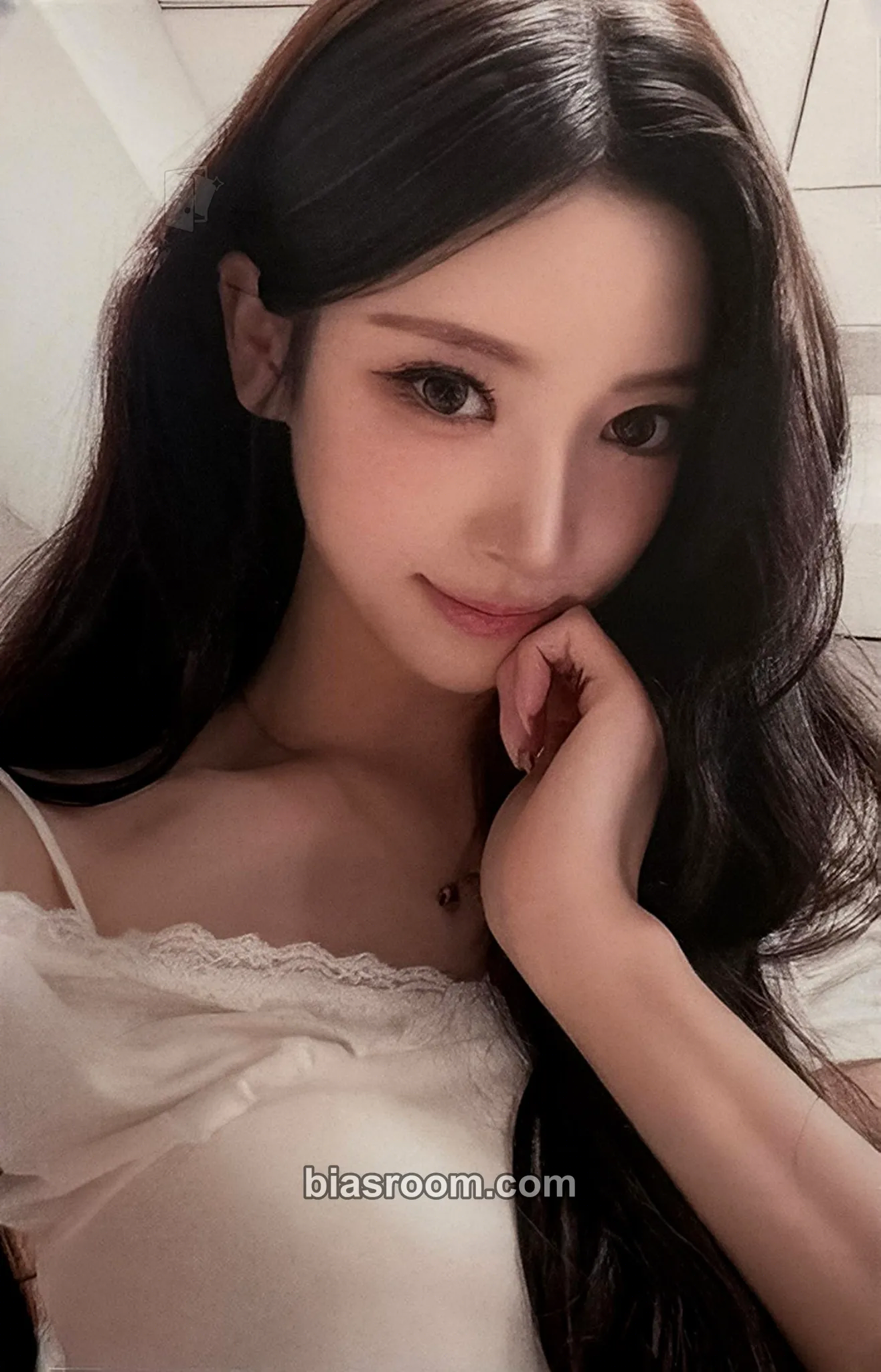 Anna BITE NOW Photocard - MEOVV - MEOVV K-pop photocard