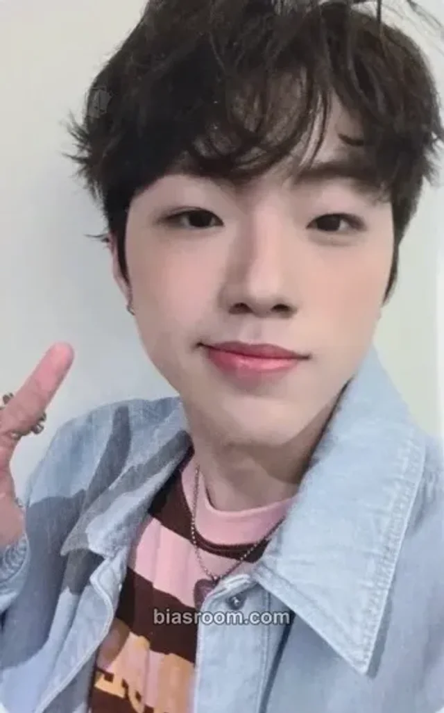 CATCH THE YOUNG - Junyong - Catch The Young : Fragments of Odyssey Album minirecord fansign