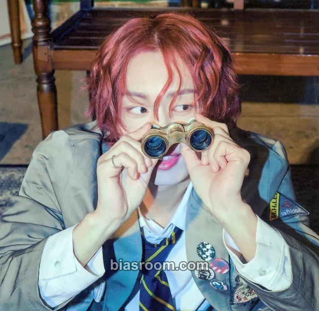 M.O.N.T - Bitsaeon - Somewhere Out There Album KiT/kihno version square card album inclusion