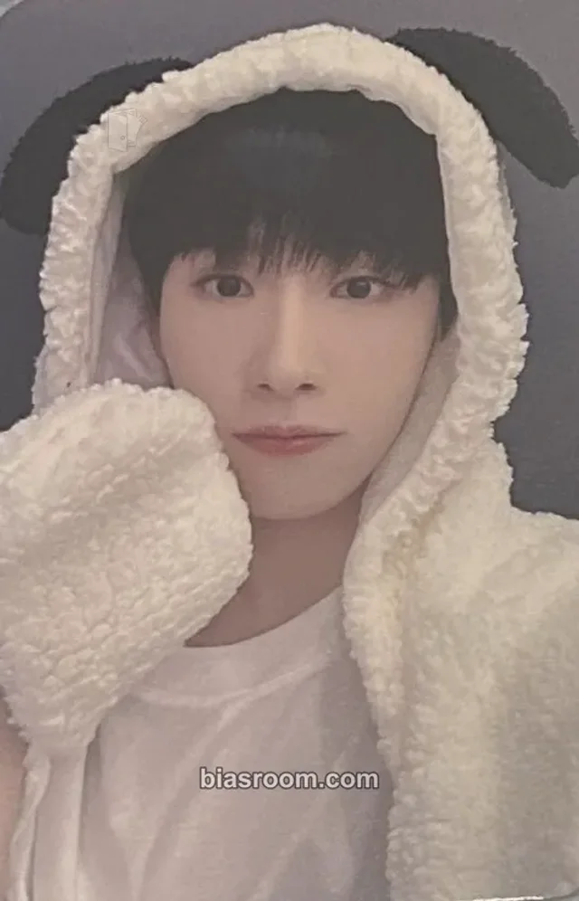 AB6IX - Woong - THE FUTURE IS OURS : FOUND Album fansign apple music round 4