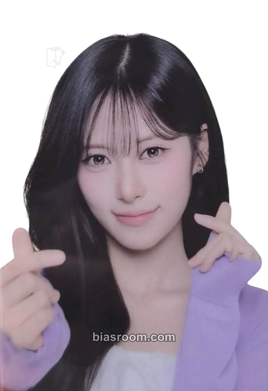 Liv CU x RESCENE Photocard - RESCENE - RESCENE K-pop photocard