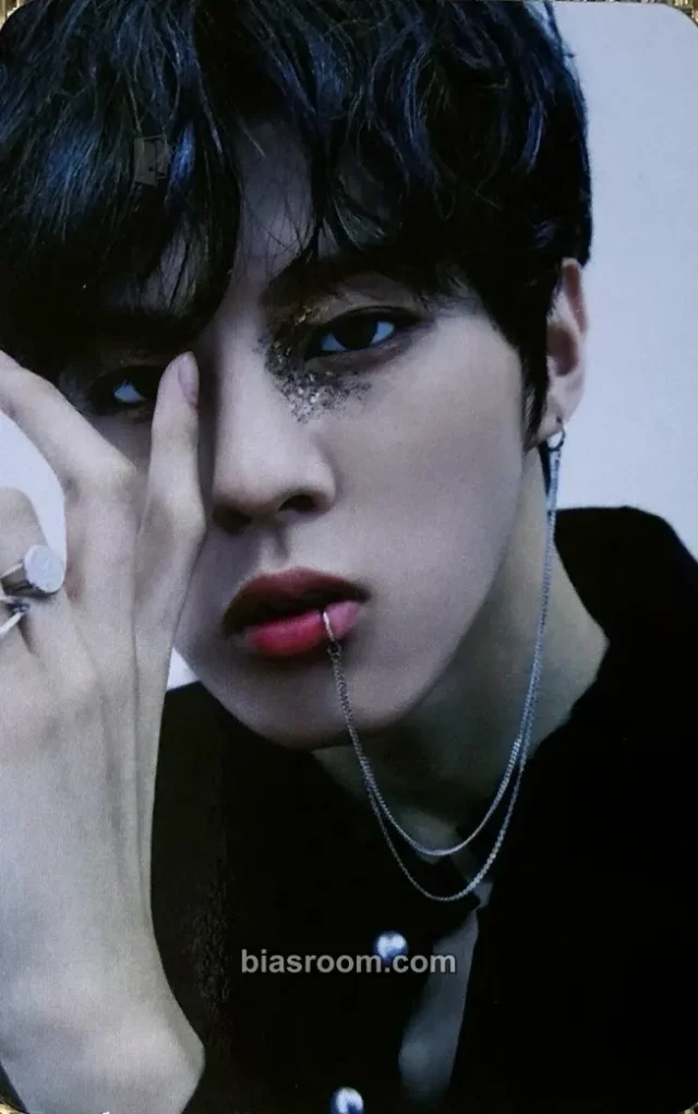 Kim Wooseok - Wooseok - 1ST DESIRE [GREED] Album album photocard K version