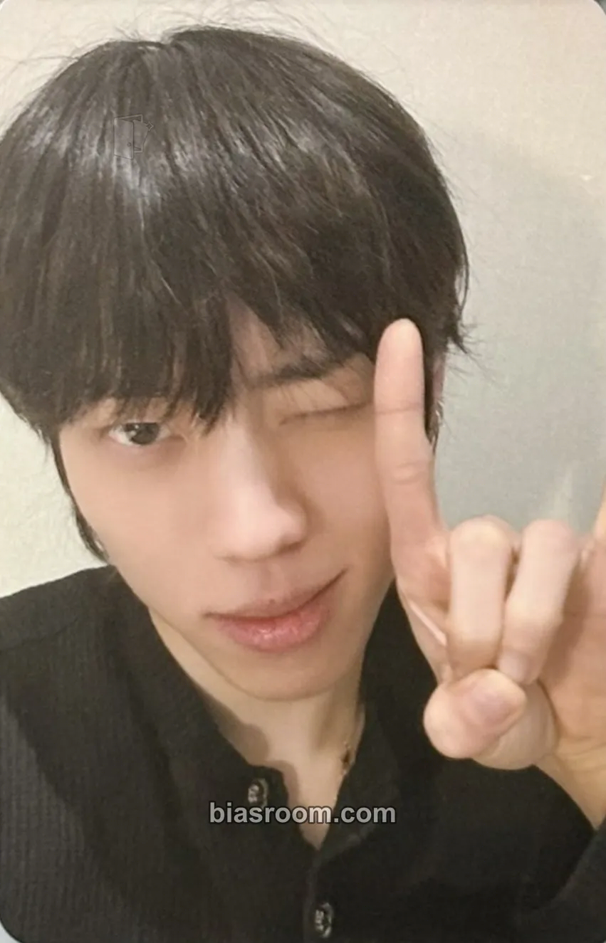 Dongwoo Awake (Dongwoo Solo) Photocard - INFINITE - photocard K-pop INFINITE