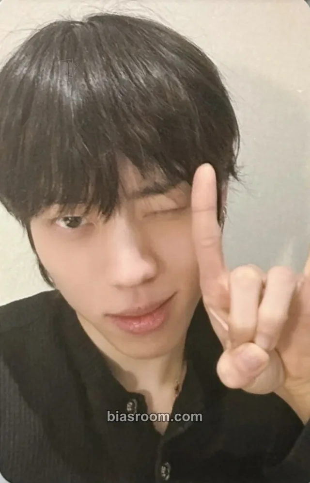 INFINITE - Dongwoo - Awake (Dongwoo Solo) Album 1st music round 4 video call/fancall fansign