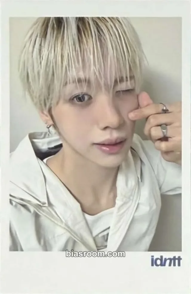 idntt - Choi TaeIn - itsnotover Album 1st music polaroid video call/fancall round 1