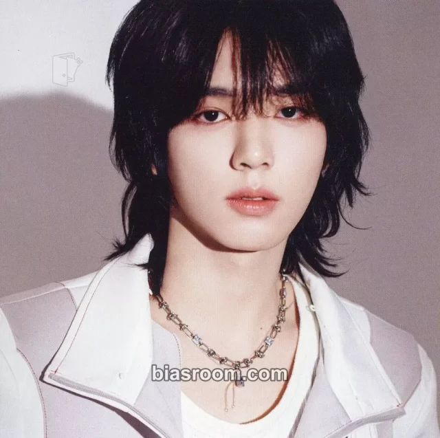 ZEROBASEONE - Yujin - Iconik Album square card album inclusion solo jacket version