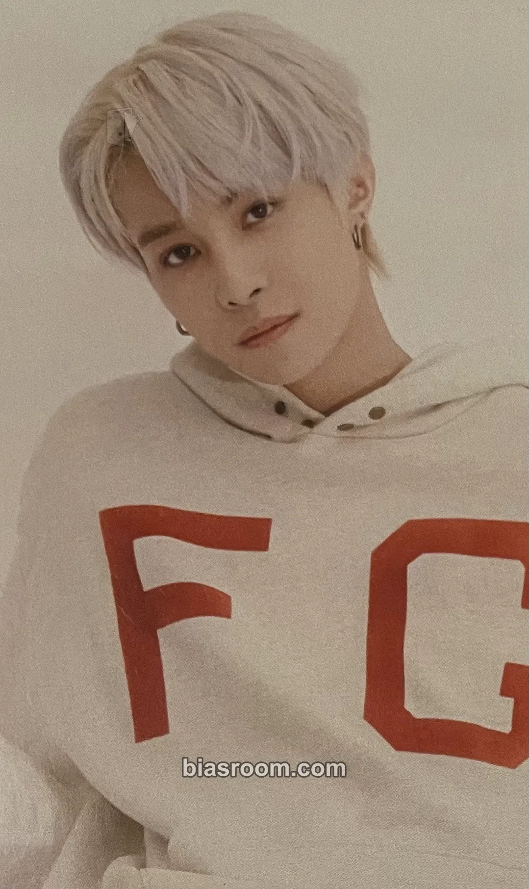Yangyang 2022 Season's Greeting Photocard - WayV - WayV K-pop photocard