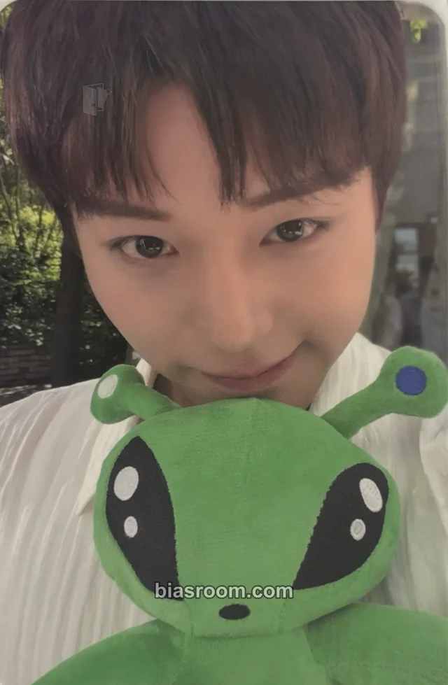 Park Jihoon - Other brand collaboration forment purchase benefit