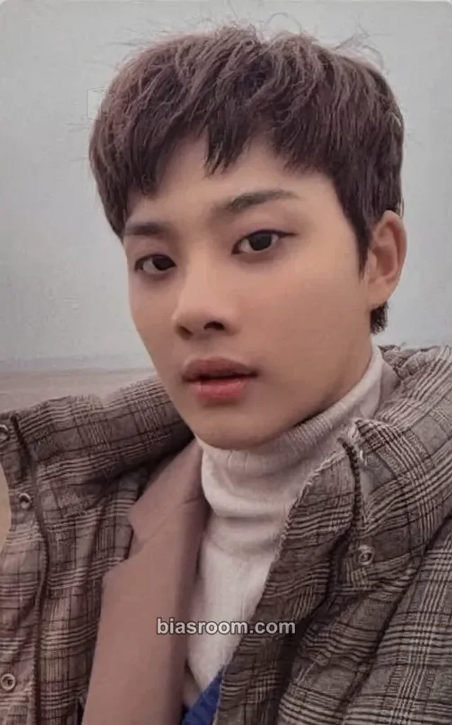 IZ - Woosu - Memento Album album photocard