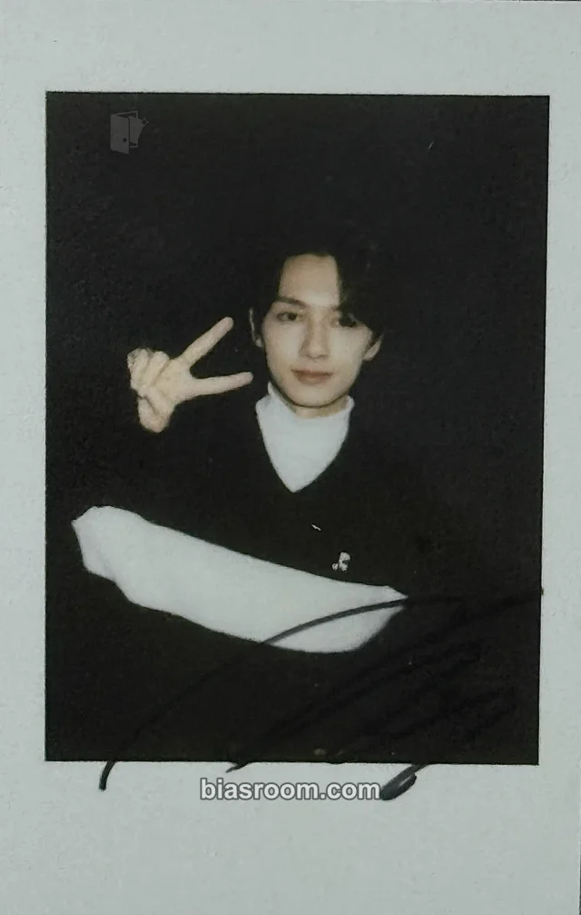 SEVENTEEN - Jun - SEVENTEEN POP-UP in Beijing Event beijing offline polaroid pop-up purchase benefit