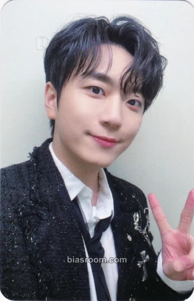 Forestella - Woorim - Unfinished Album photocard set c-factory fansign