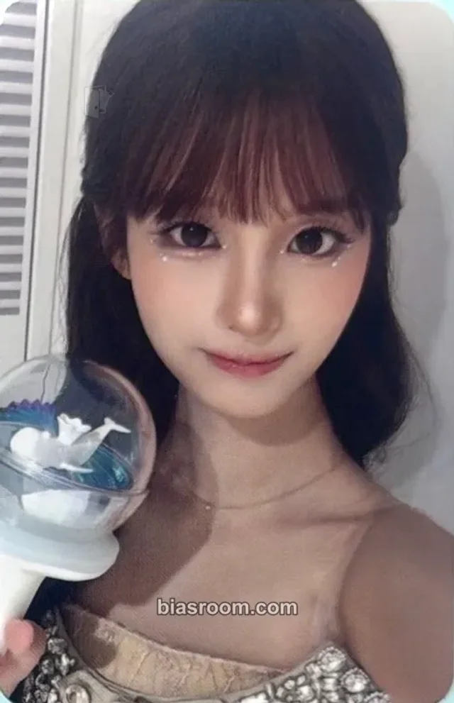 Sullyoon NMIXX 2nd Official Lightstick K-pop photocard