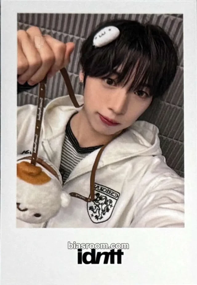 idntt - Choi TaeIn - yesweare Album fansign polaroid round 4 hellolive