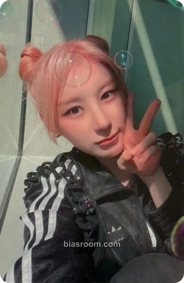 Lee Chaeyeon Lee Chaeyeon Over The Moon K-pop photocard