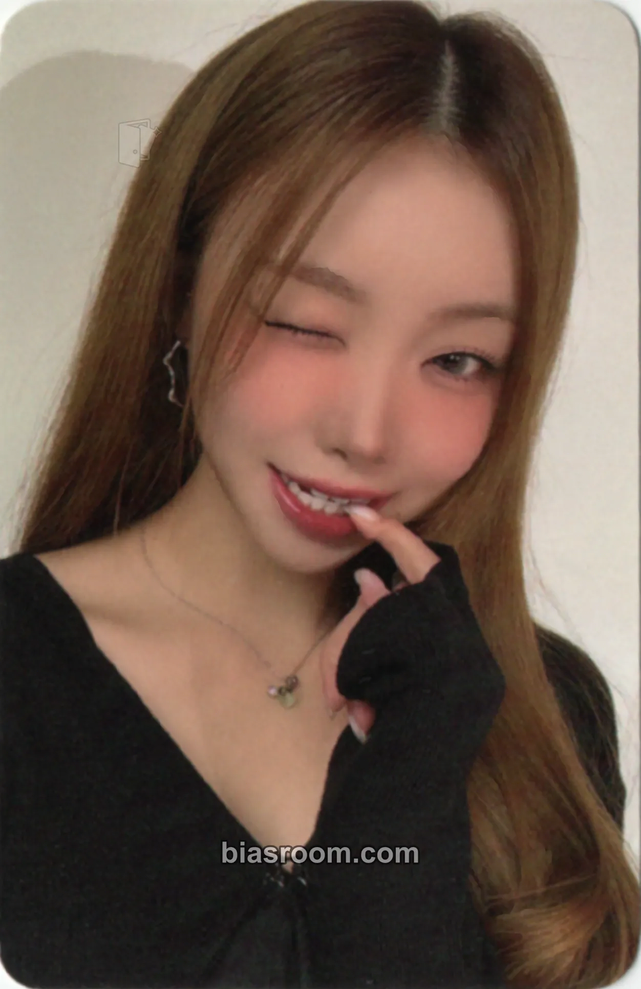 Suhyeon Our Flowerld (Belllie've You) World Tour Photocard - Billlie - Billlie K-pop photocard