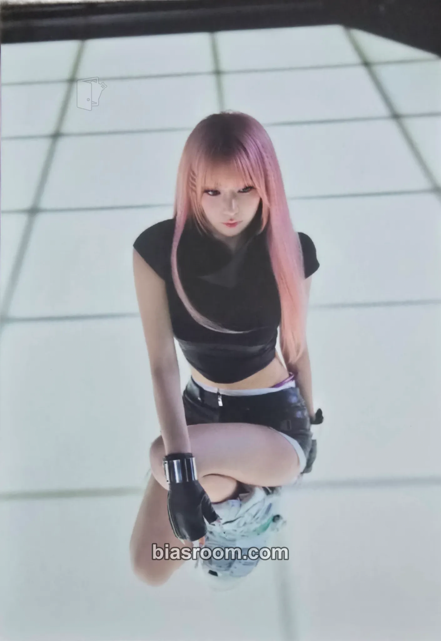Sakura Made My Night Photocard - LE SSERAFIM - LE SSERAFIM K-pop photocard