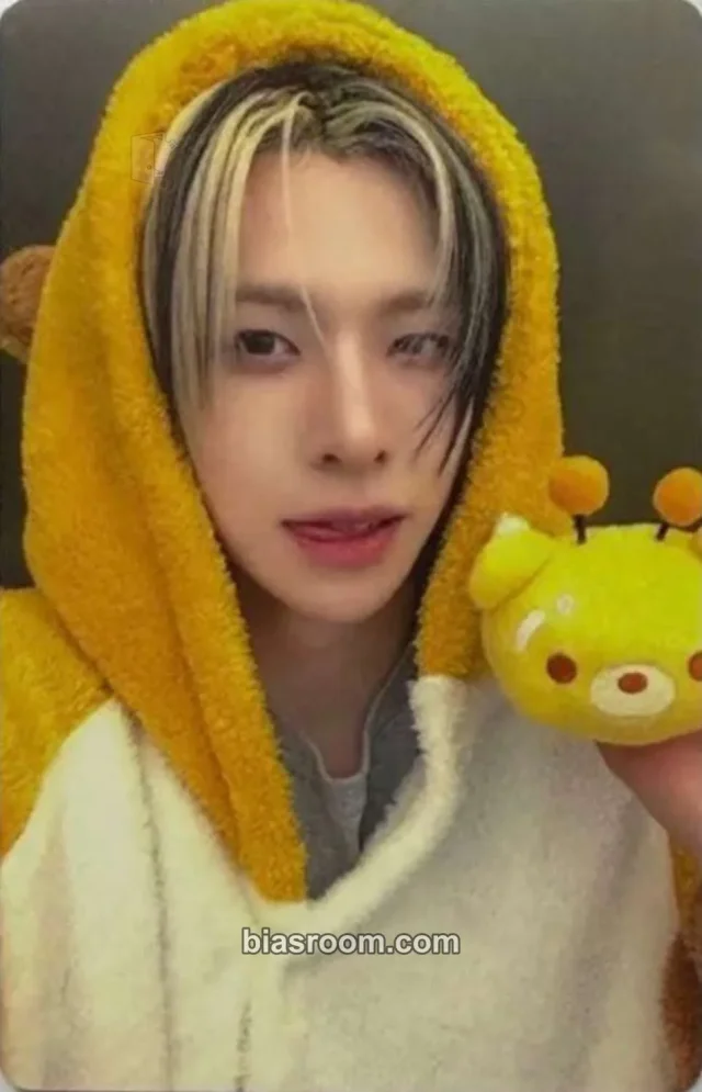 AMPERS&ONE - Jiho - DEFINITION Album hellolive round 2 video call/fancall