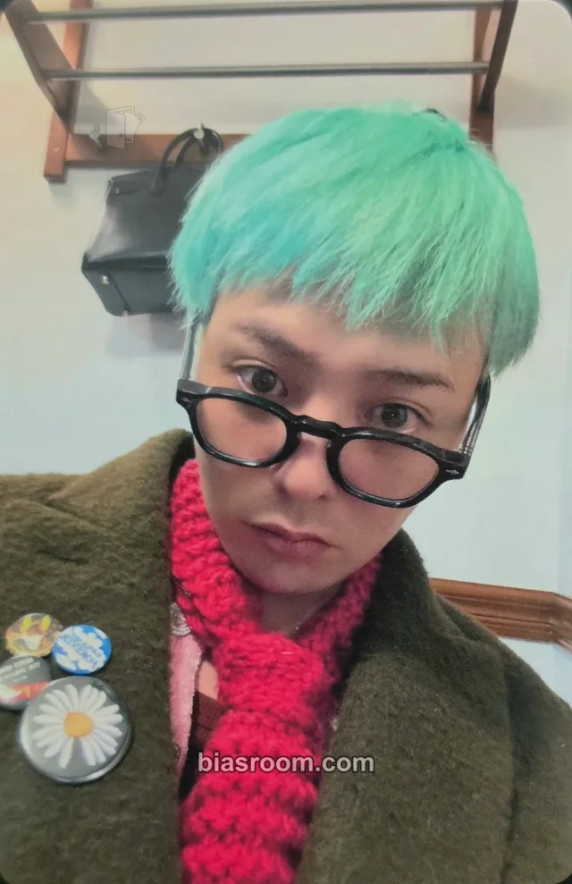 G-Dragon - G-Dragon - 2025 World Tour Übermensch Event merch photocard vip ticket benefit tokyo