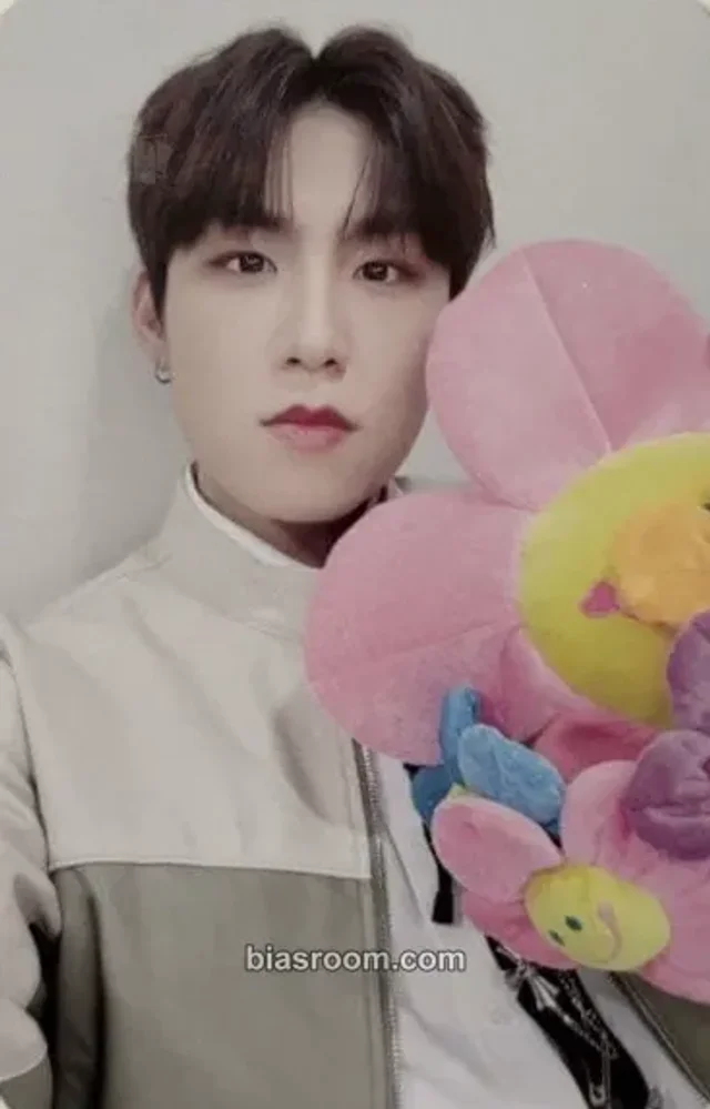 AB6IX - Woojin - THE FUTURE IS OURS : FOUND Album beatroad fansign round 1