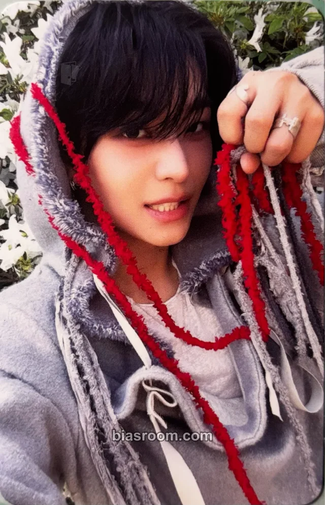 ALPHA DRIVE ONE - Xinlong - UNBREAKABLE : 少年BEAST Album retail exclusive target hissing version