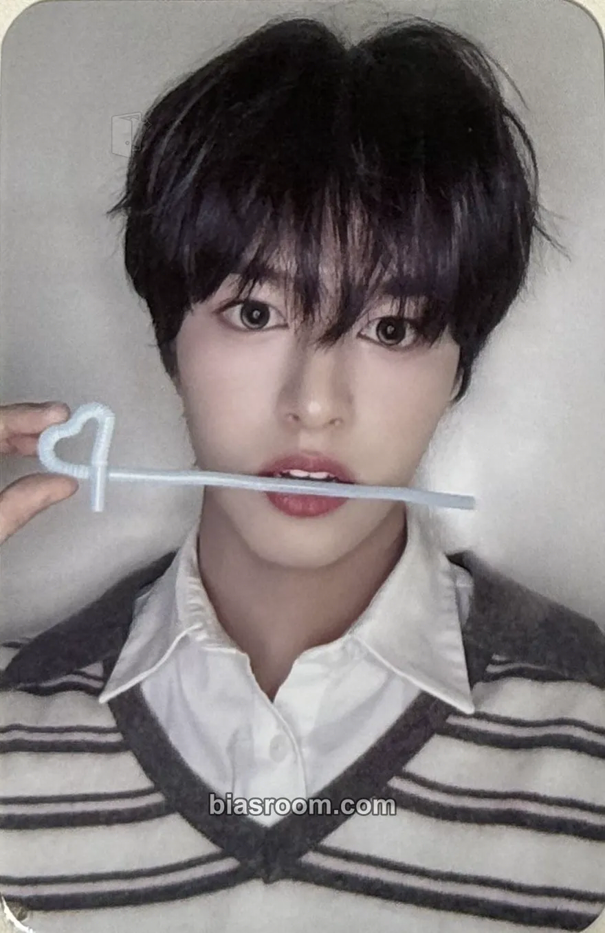 Teru Youth Today Photocard - VAYONN - photocard de K-pop de VAYONN