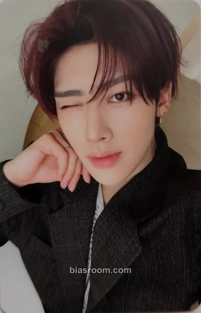 Ricky AND2BLE madame FIGARO Magazine K-pop photocard