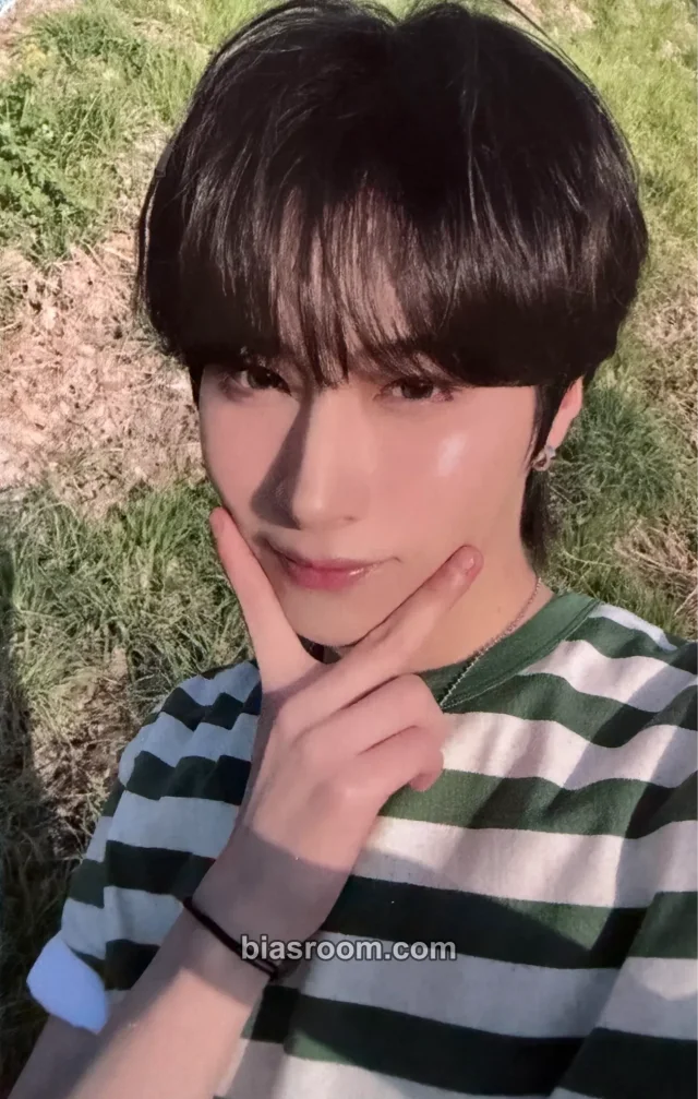 Xion ONEUS Under K-pop photocard