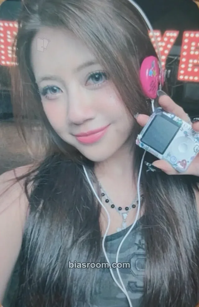 Queenz Eye - Kiirii - PRISM EP.02 Album album photocard