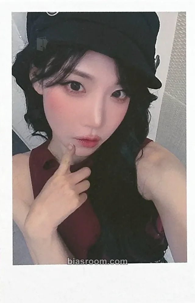 tripleS - Nakyoung - LOVE&POP pt.1 Album polaroid jump up video call/fancall round 2