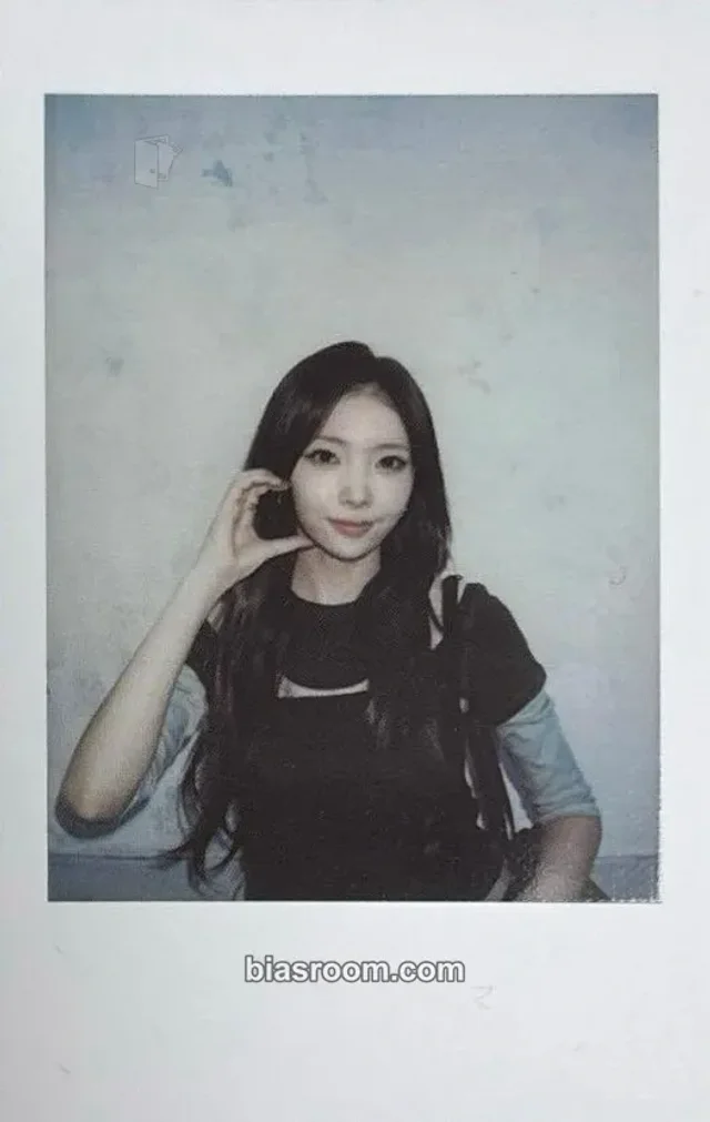 NiziU - Mayuka - Sour Grapes Album album photocard polaroid plve version