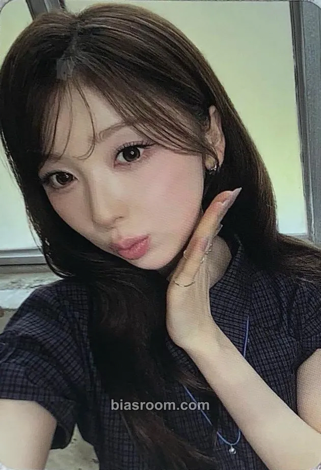 Miihi Sour Grapes 小卡 - NiziU - NiziU K-pop 小卡