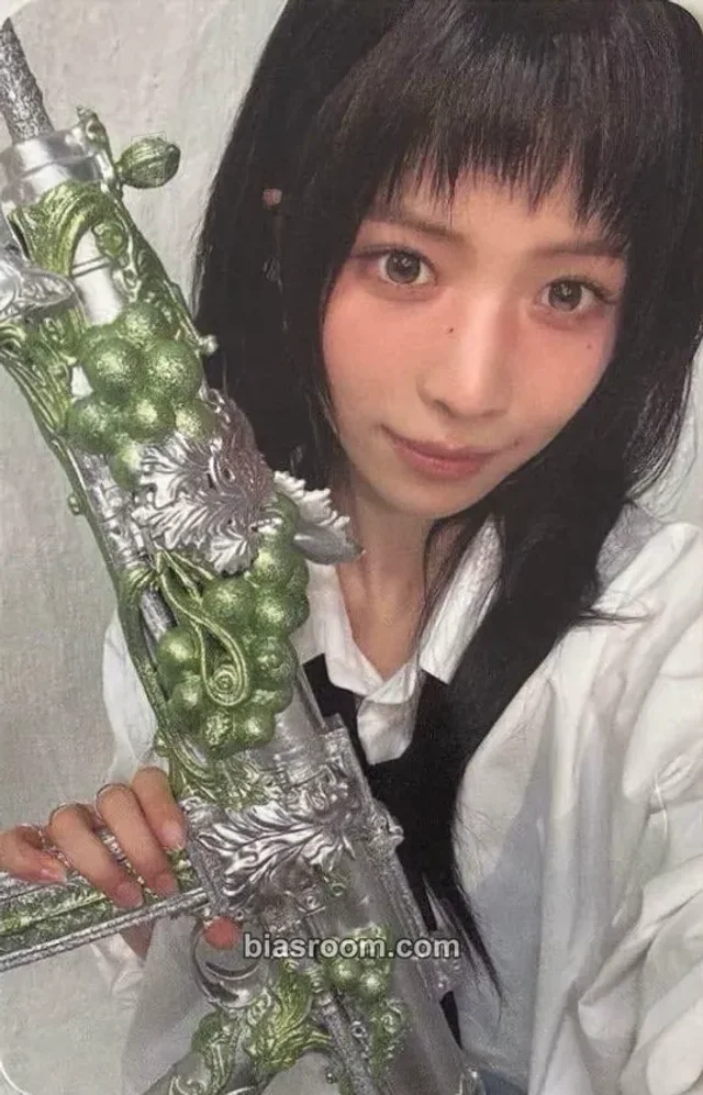 Maya NiziU Sour Grapes K-pop photocard