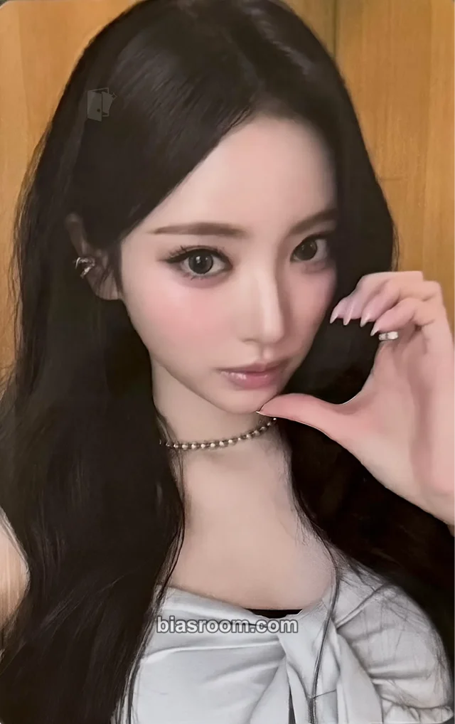MEOVV - Anna - BITE NOW Album weverse live tima MD event purchase benefit