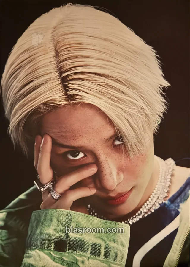 SHINee - Taemin - HARD - The 8th Album Album album inclusion A4 dreamer version postcard