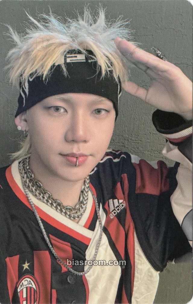 TREASURE - Choi Hyunsuk - Special Moment - 2025 Fan Concert Event duffel bag merch photocard