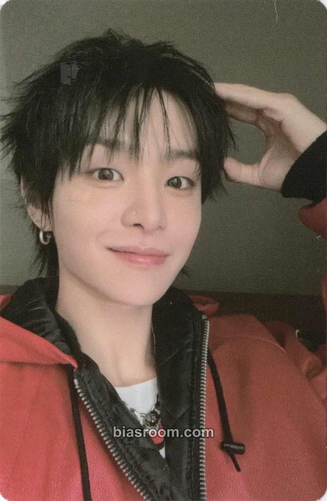 TREASURE - Jihoon - Special Moment - 2025 Fan Concert Event duffel bag merch photocard