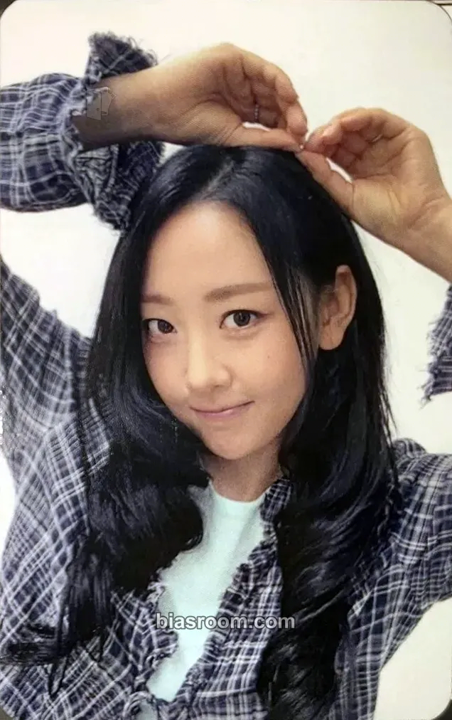 Yves Nail Photocard - Yves - photocard K-pop Yves