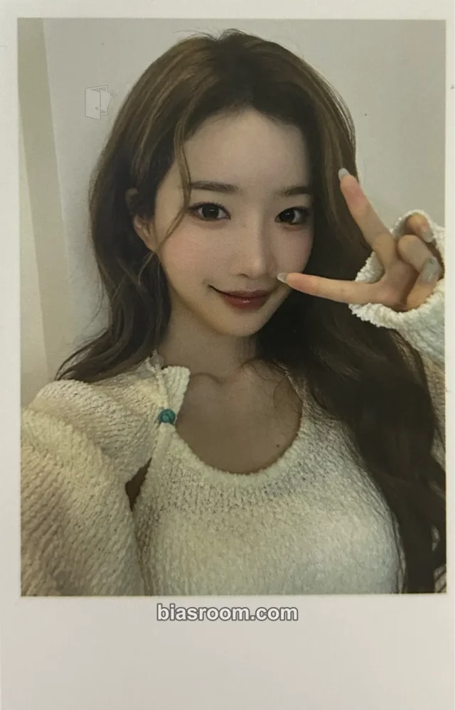 tripleS - Yooyeon - LOVE&POP pt.1 Album polaroid starlike music video call/fancall