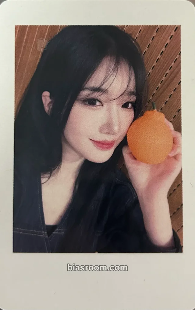 tripleS - Yooyeon - Assemble24 Album polaroid withmuu/withdrama video call/fancall