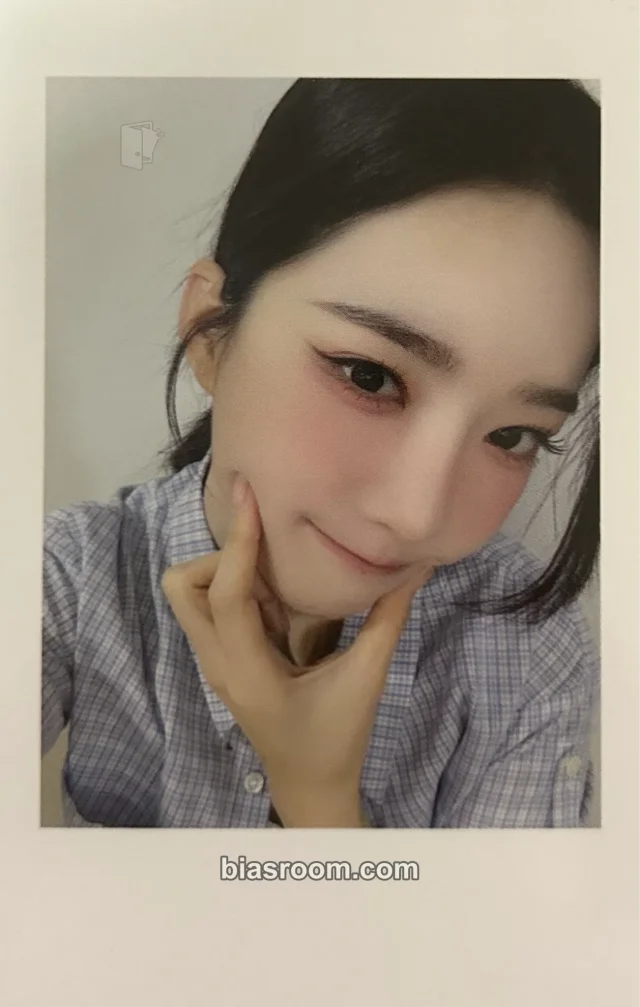 tripleS - Yooyeon - Assemble25 Album polaroid withmuu/withdrama