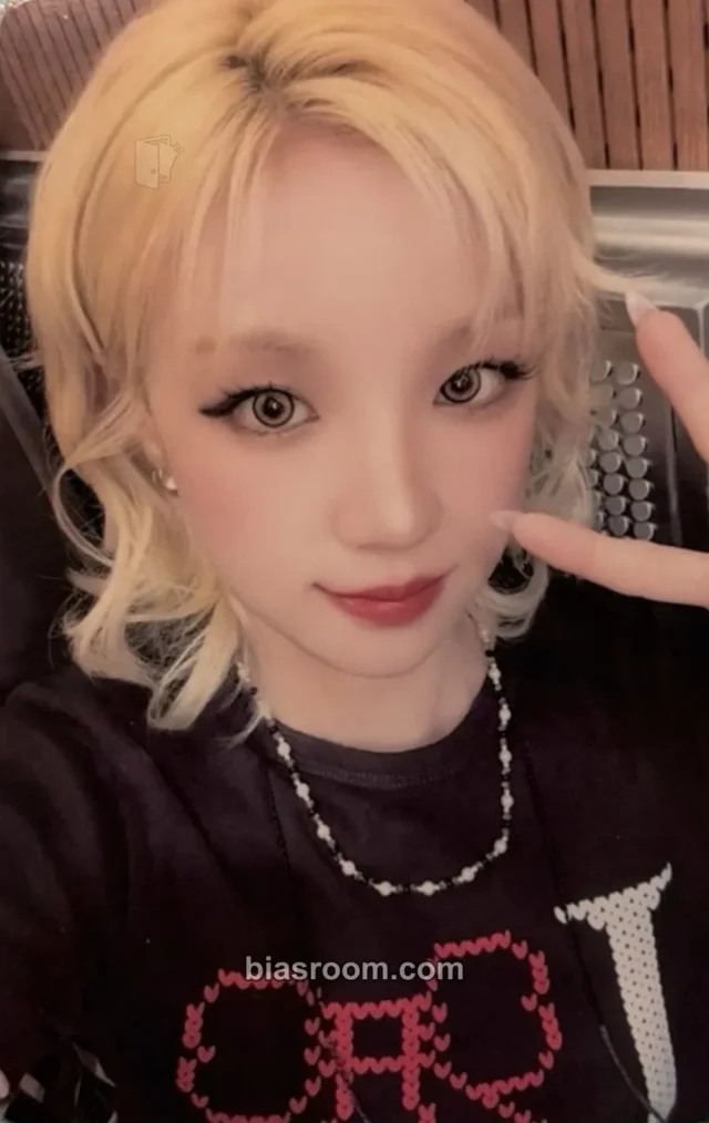 i-dle - Yuqi - We are Album kmstation round 1