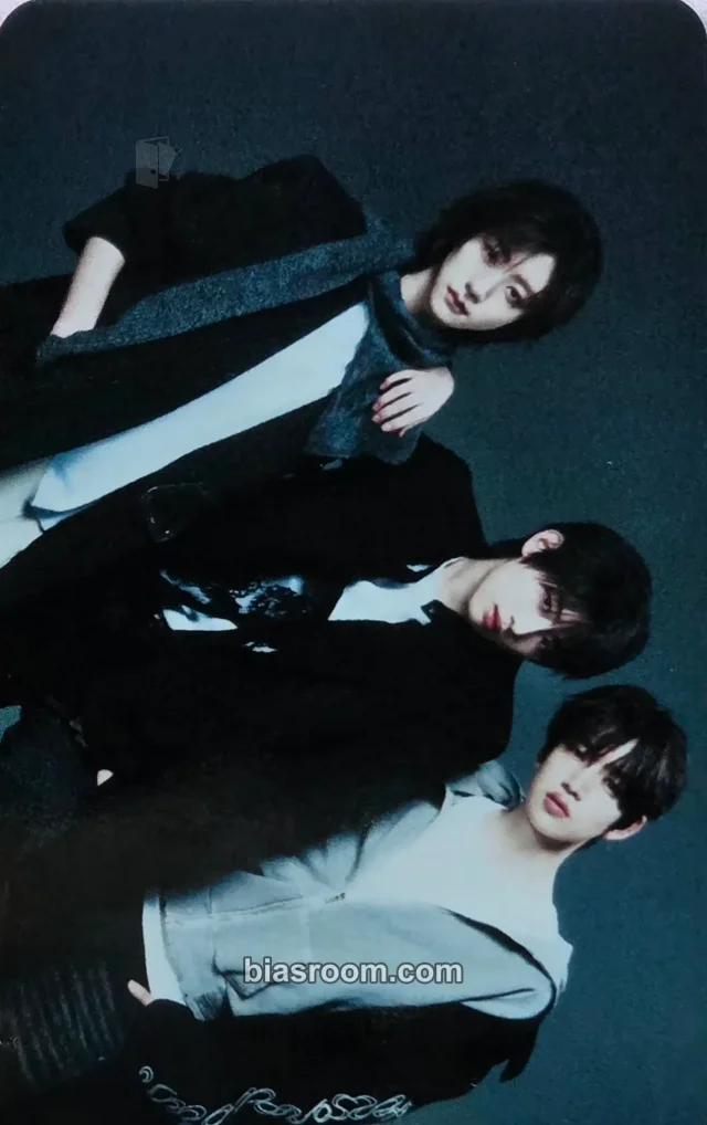 IDID Xblush Magazine K-pop photocard