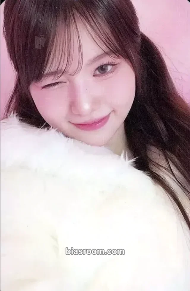 MADEIN - Serina - MADEIN FOREVER Album album photocard