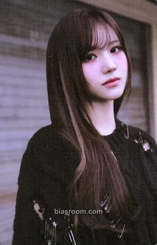 MADEIN - Serina - MADEIN FOREVER Album album photocard concept card