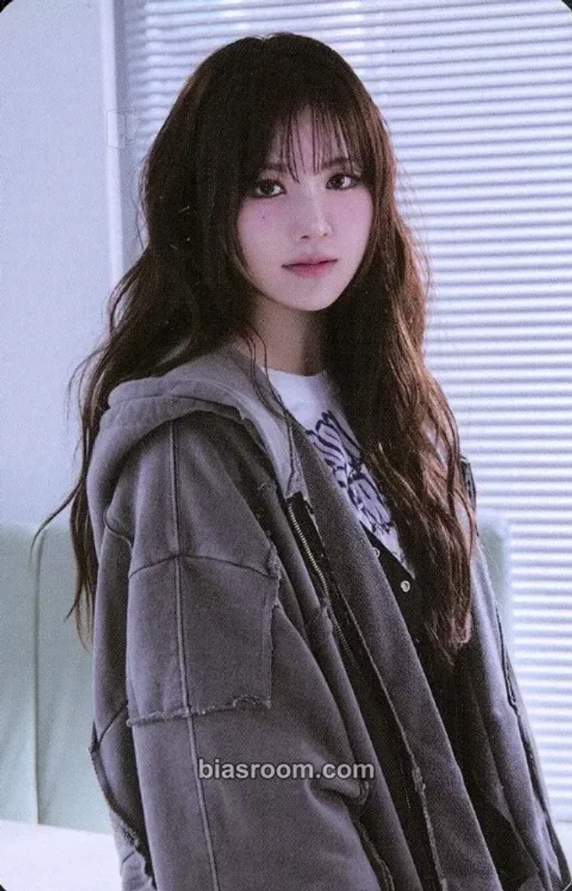 MADEIN - Serina - MADEIN FOREVER Album album photocard concept card