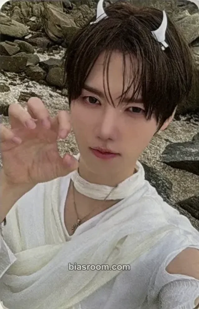 CRAVITY - Minhee - sonorous Album apple music round 1 fansign video call/fancall