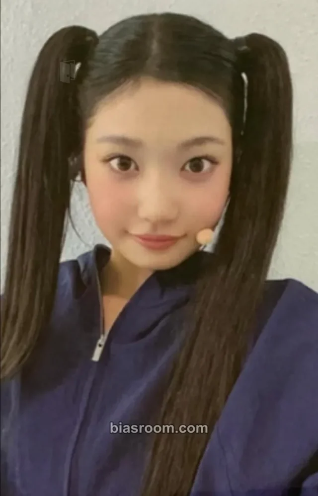 Saki TUIDE TUNE & PLAY K-pop photocard