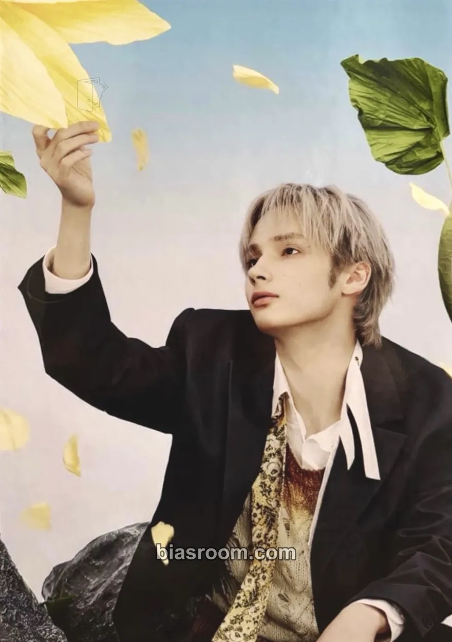 Huening Kai Setsuna Hanabi Photocard - TOMORROW X TOGETHER – TOMORROW X TOGETHER K-Pop-Photocard